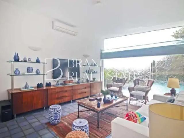 Casa / Sobrado para Venda em São Paulo/SP Jardim Guedala 6 Quartos
