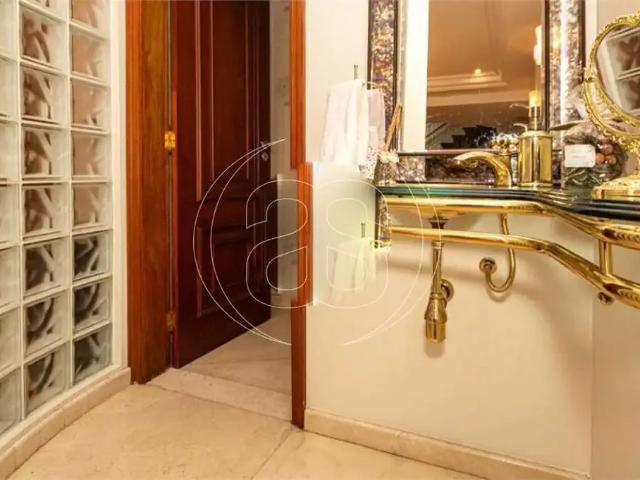 Casa / Sobrado para Venda em São Paulo/SP Jardim dos Estados 4 Quartos