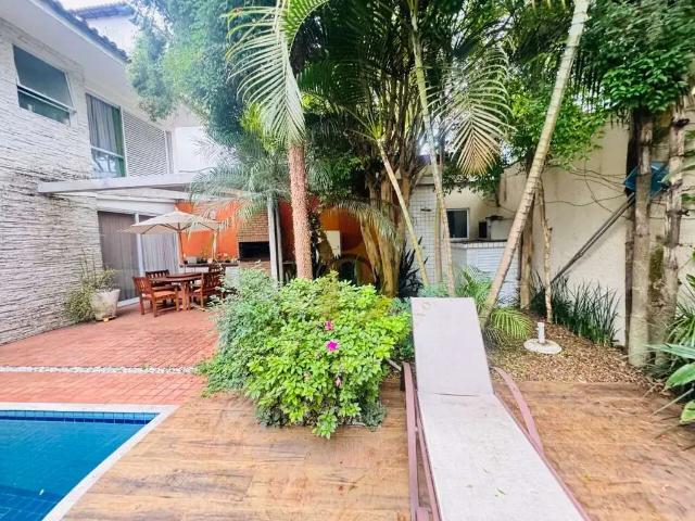 Casa / Sobrado para Venda em São Paulo/SP Jardim dos Estados 4 Quartos