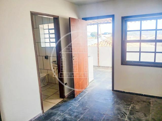 Casa / Sobrado para Venda em São Paulo/SP Jardim dos Lagos 5 Quartos