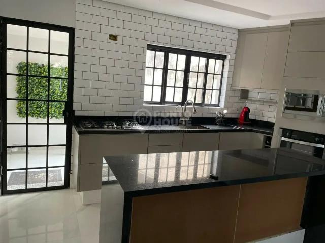 Casa / Sobrado para Venda em São Paulo/SP Jardim da Saude 4 Quartos