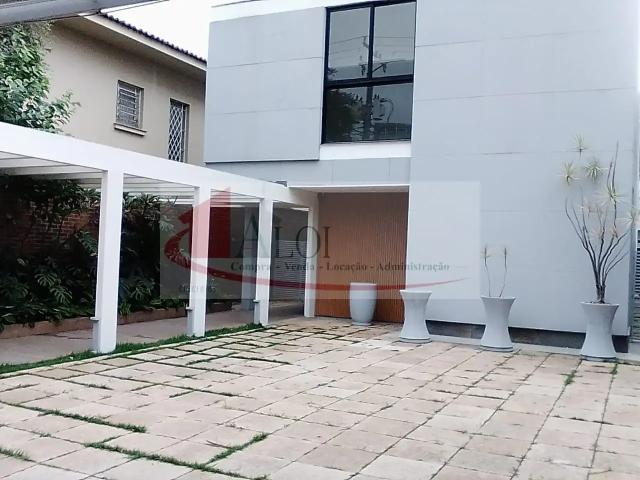 Casa / Sobrado para Venda em São Paulo/SP Jardim Europa 3 Quartos