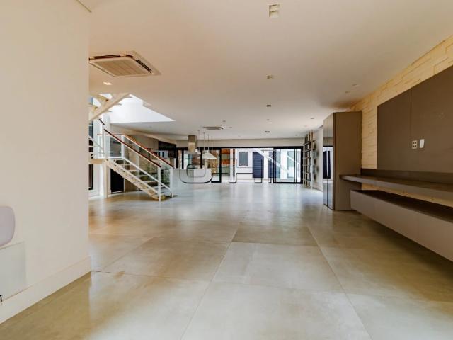 Casa / Sobrado para Venda em São Paulo/SP Jardim Europa 3 Quartos