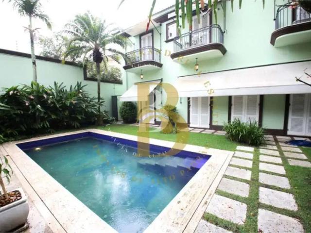 Casa / Sobrado para Venda em São Paulo/SP Jardim Europa 4 Quartos