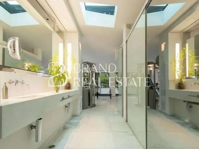Casa / Sobrado para Venda em São Paulo/SP Jardim Europa 4 Quartos