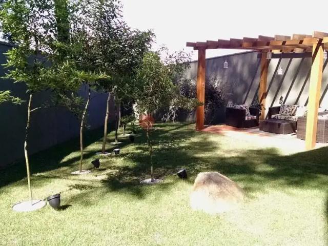 Casa / Sobrado para Venda em São Paulo/SP Jardim Ibiratiba 6 Quartos