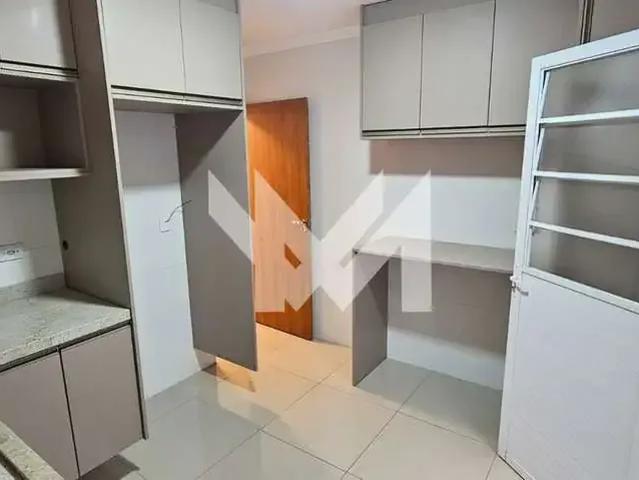 Casa / Sobrado para Venda em São Paulo/SP Jardim Japão 3 Quartos