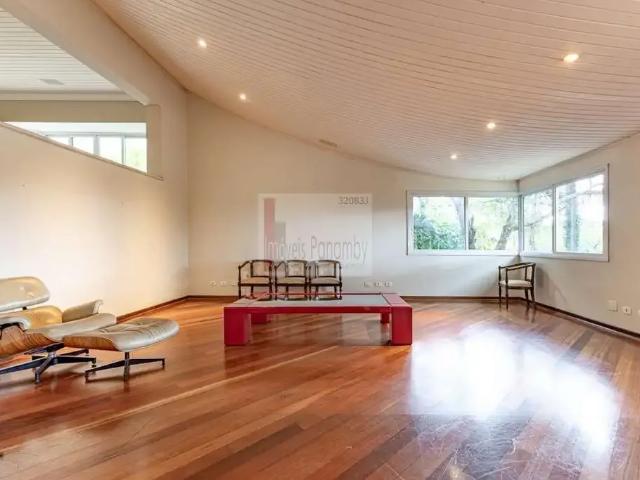 Casa / Sobrado para Venda em São Paulo/SP Jardim Leonor 4 Quartos