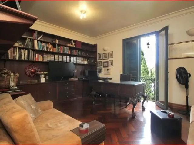 Casa / Sobrado para Venda em São Paulo/SP Jardim Leonor 4 Quartos