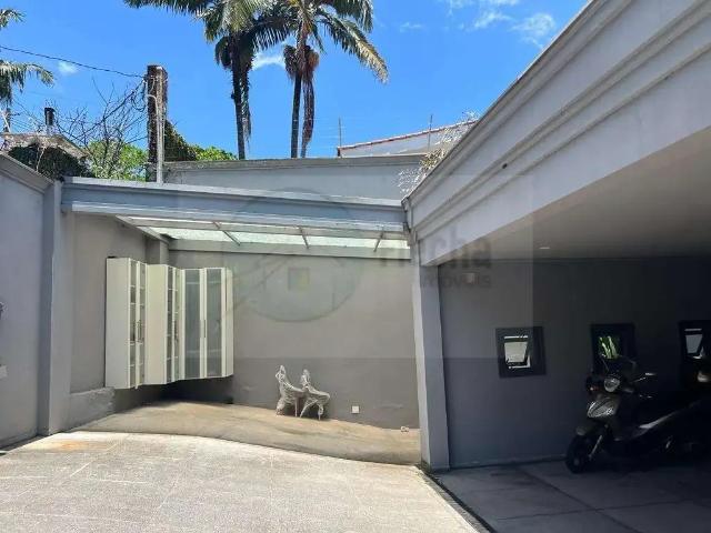 Casa / Sobrado para Venda em São Paulo/SP Jardim Leonor 5 Quartos