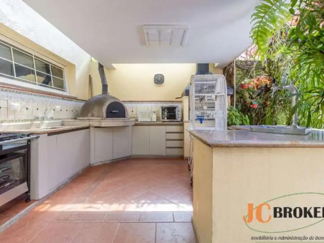 Casa / Sobrado para Venda em São Paulo/SP Jardim Luzitânia 5 Quartos