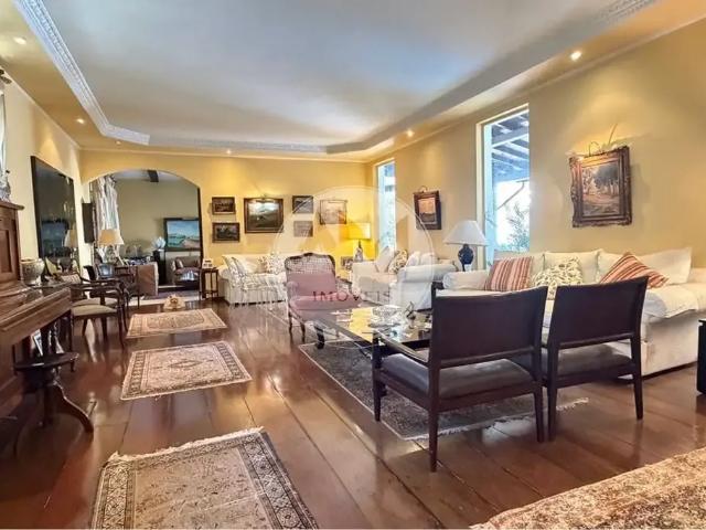 Casa / Sobrado para Venda em São Paulo/SP Jardim Morumbi 4 Quartos