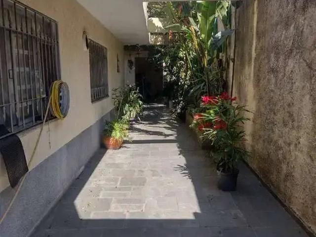 Casa / Sobrado para Venda em São Paulo/SP Jardim Mangalot 4 Quartos