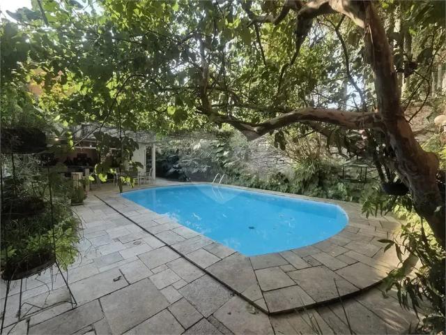 Casa / Sobrado para Venda em São Paulo/SP Jardim Marajoara 4 Quartos