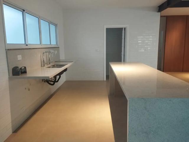 Casa / Sobrado para Venda em São Paulo/SP Jardim São Bento 4 Quartos