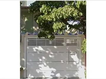 Praça Alcebíades de Souza - Garagem, Segurança