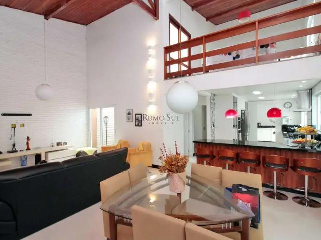 Casa / Sobrado para Venda em São Paulo/SP Jardim Santa Helena 5 Quartos