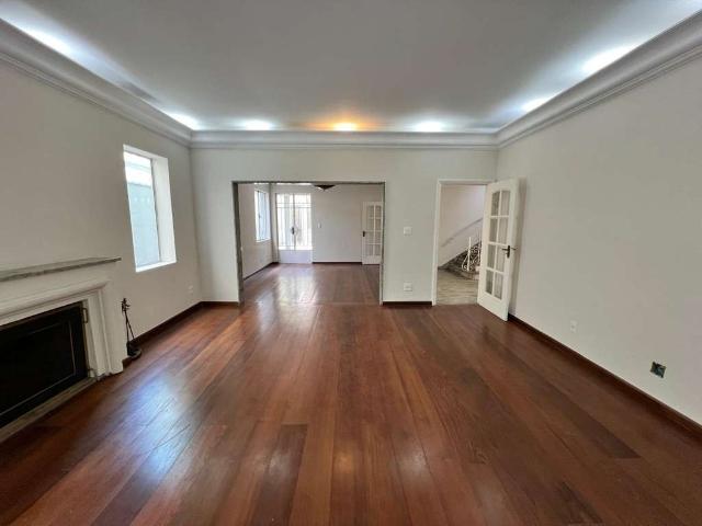 Casa / Sobrado para Venda em São Paulo/SP Jardim Paulista 4 Quartos