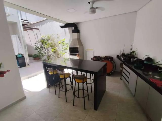 Casa / Sobrado para Venda em São Paulo/SP Jardim Petrópolis 3 Quartos
