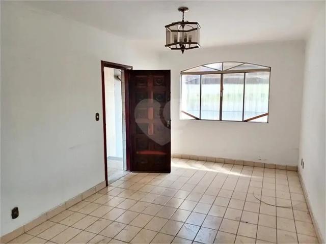 Casa / Sobrado para Venda em São Paulo/SP Jardim Peri 3 Quartos