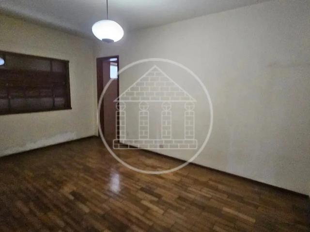 Casa / Sobrado para Venda em São Paulo/SP Jardim Prudência 4 Quartos