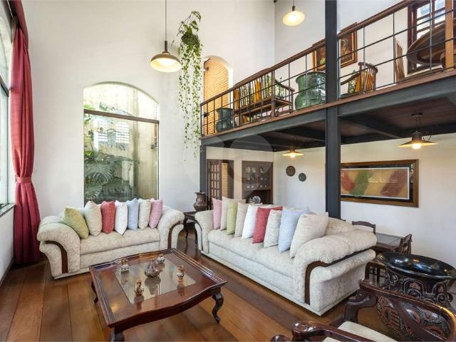 Casa / Sobrado para Venda em São Paulo/SP Jardim Prudência 5 Quartos