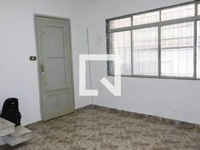 Casa / Sobrado para Venda em São Paulo/SP Jardim Teresa 4 Quartos