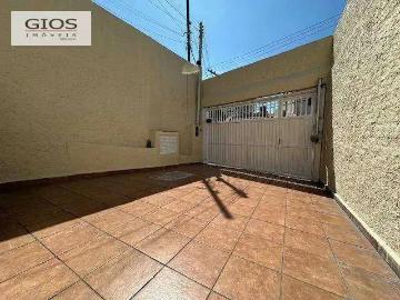 Rua Sérgio Ferreira - Garagem, Quintal