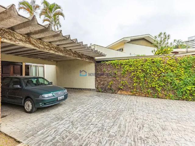 Casa / Sobrado para Venda em São Paulo/SP Moema 4 Quartos
