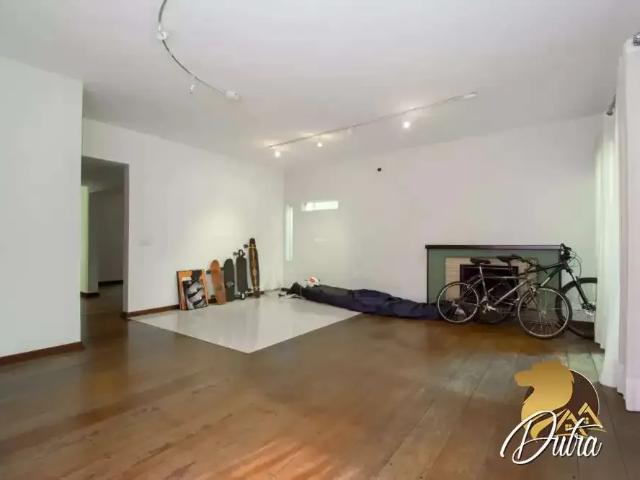 Casa / Sobrado para Venda em São Paulo/SP Moema 4 Quartos