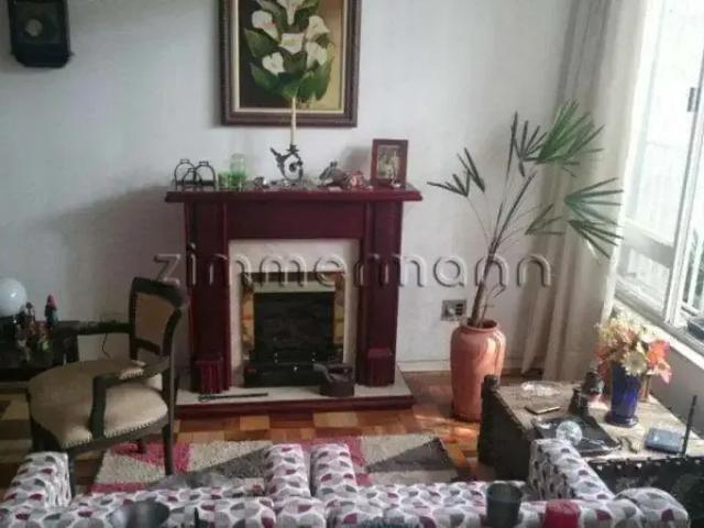 Casa / Sobrado para Venda em São Paulo/SP Moema 3 Quartos