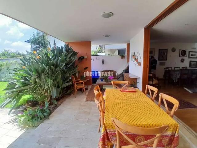 Casa / Sobrado para Venda em São Paulo/SP Morumbi 3 Quartos