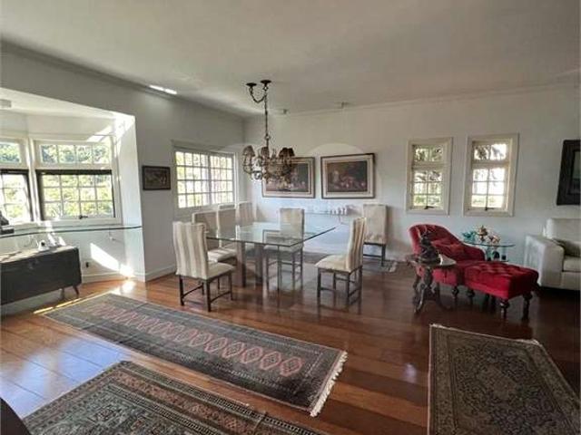 Casa / Sobrado para Venda em São Paulo/SP Morumbi 3 Quartos