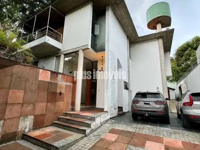 Casa / Sobrado para Venda em São Paulo/SP Morumbi 4 Quartos