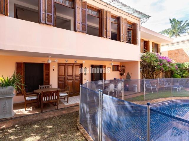 Casa / Sobrado para Venda em São Paulo/SP Morumbi 4 Quartos