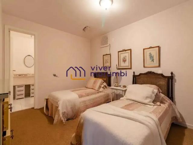 Casa / Sobrado para Venda em São Paulo/SP Morumbi 4 Quartos