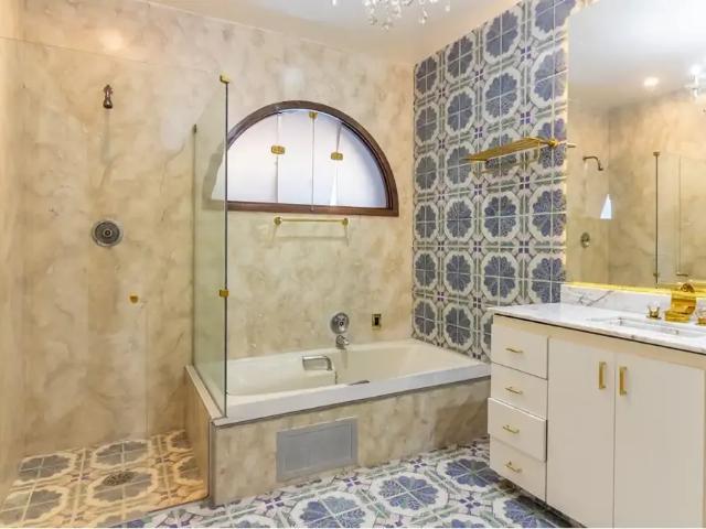 Casa / Sobrado para Venda em São Paulo/SP Morumbi 4 Quartos