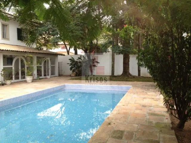 Casa / Sobrado para Venda em São Paulo/SP Morumbi 4 Quartos