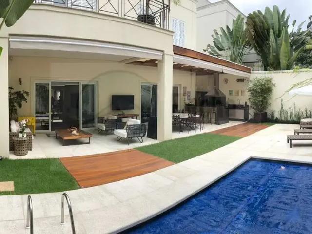 Casa / Sobrado para Venda em São Paulo/SP Morumbi 4 Quartos