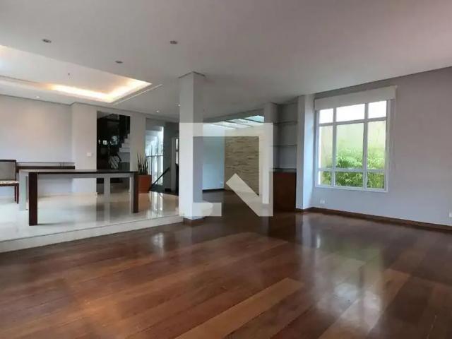 Casa / Sobrado para Venda em São Paulo/SP Morumbi 4 Quartos