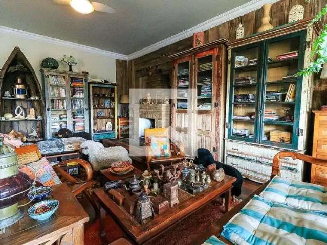 Casa / Sobrado para Venda em São Paulo/SP Morumbi 4 Quartos