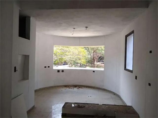 Casa / Sobrado para Venda em São Paulo/SP Morumbi 4 Quartos
