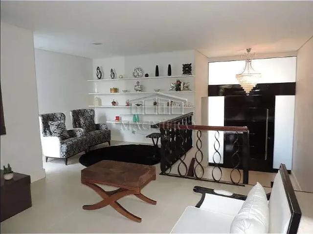 Casa / Sobrado para Venda em São Paulo/SP Morumbi 4 Quartos
