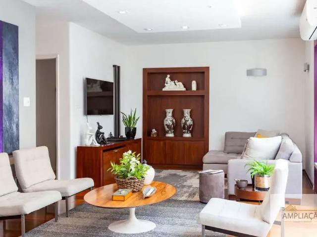 Casa / Sobrado para Venda em São Paulo/SP Morumbi 4 Quartos