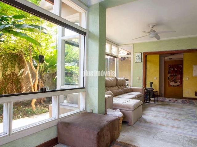 Casa / Sobrado para Venda em São Paulo/SP Morumbi 4 Quartos