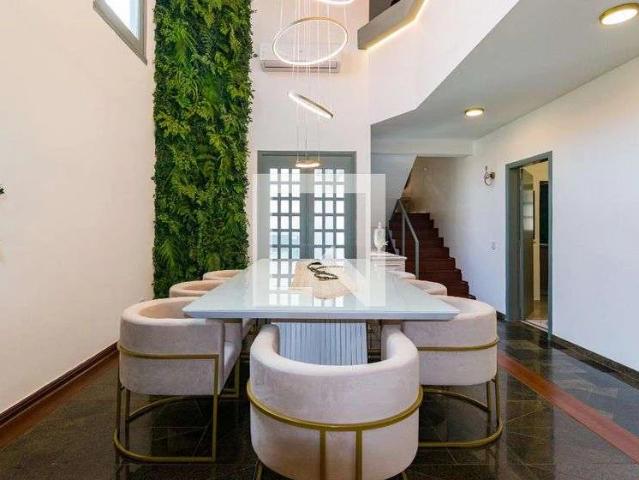 Casa / Sobrado para Venda em São Paulo/SP Morumbi 5 Quartos