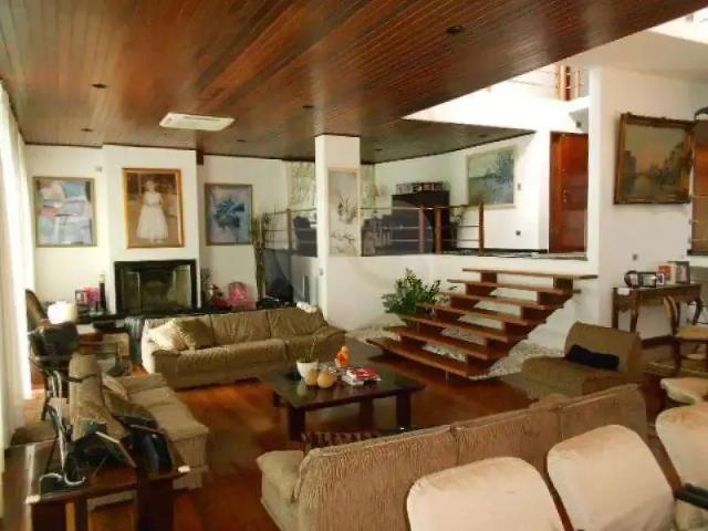 Casa / Sobrado para Venda em São Paulo/SP Morumbi 5 Quartos