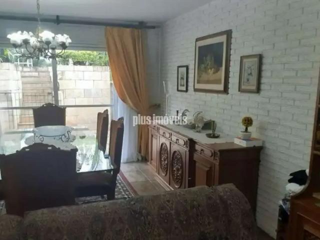 Casa / Sobrado para Venda em São Paulo/SP Morumbi 5 Quartos