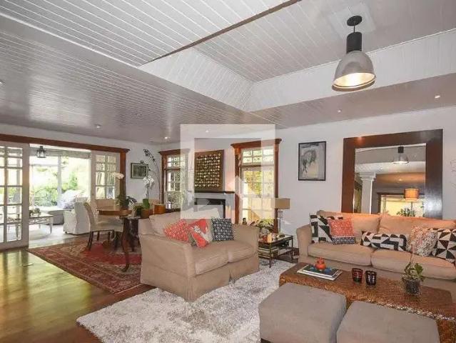 Casa / Sobrado para Venda em São Paulo/SP Morumbi 5 Quartos