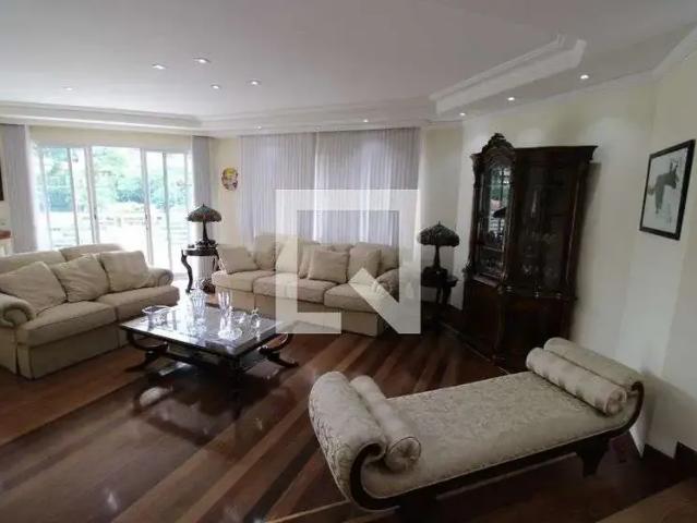 Casa / Sobrado para Venda em São Paulo/SP Morumbi 5 Quartos